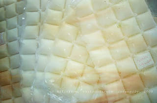 latte congelato a cubetti