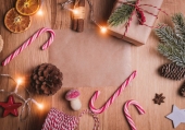 Un Natale sostenibile: luci, decorazioni e pacchetti green
