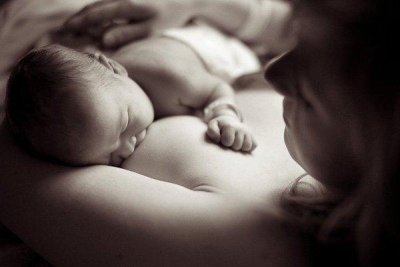 Mamma che allatta