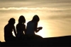 Donne al tramonto