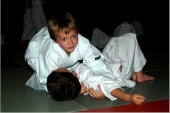 Bambini che praticano sport