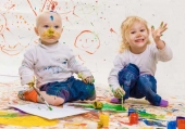 Bambini che dipingono